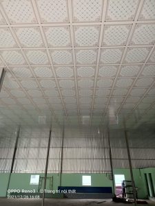 trần thạch cao thả 600x600